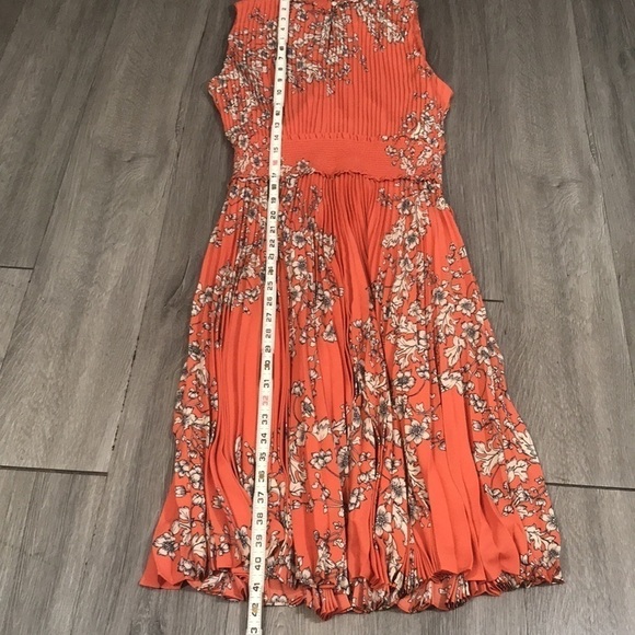 NANETTE NANETTE LEPORE Pleated Floral Springtime Dress size 8 - Picture 11 of 12